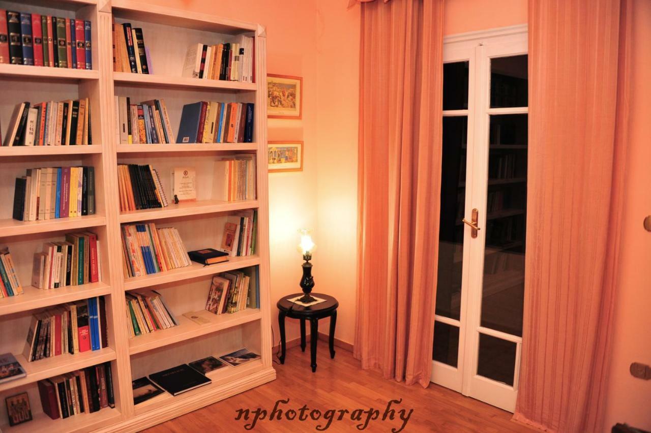 Alexandra'S Art Apartment ハニア エクステリア 写真